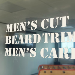 Scritte adesive per vetrine