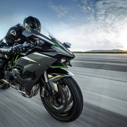 Moto Kawasaki H2R Carta da parati panoramica Moto Kawasaki H2R Carta da parati panoramica